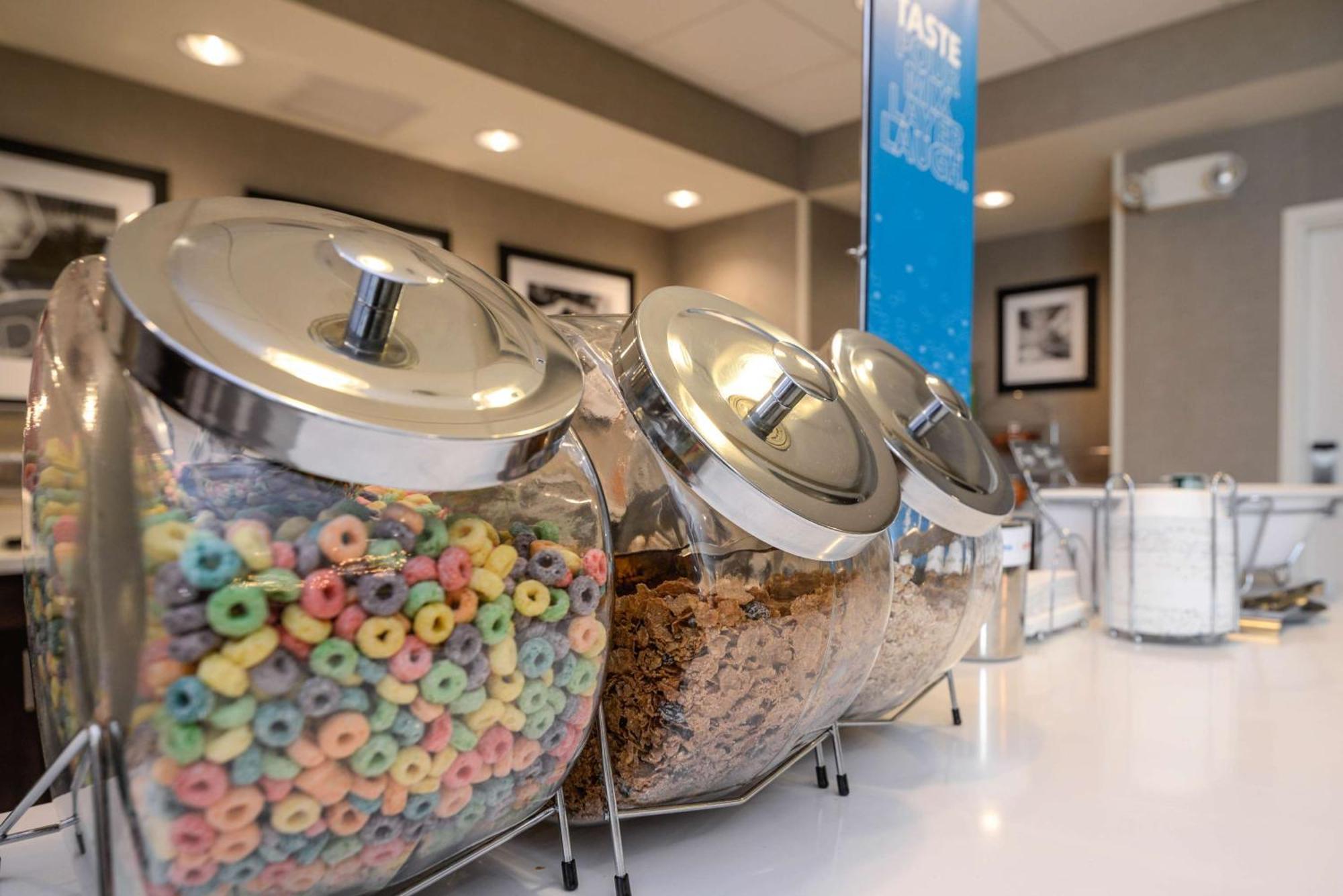 Hampton Inn Brighton Mi Eksteriør bilde