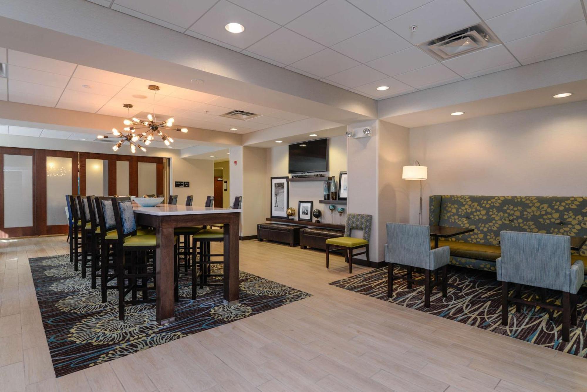 Hampton Inn Brighton Mi Eksteriør bilde